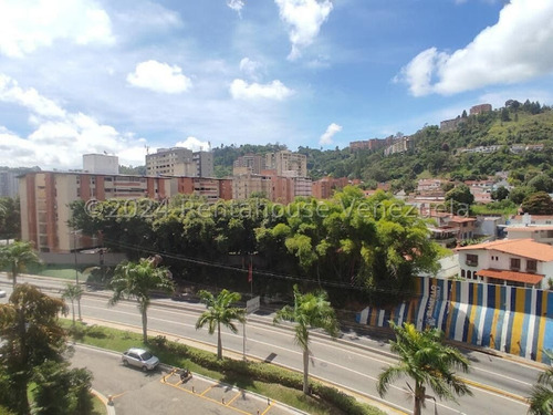 Apartamento Tipo Club En Venta En La Boyera Iq25-4550