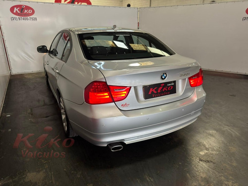 BMW 320 320i AT