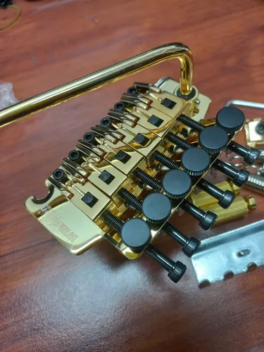 Puente Dorado Floyd Rose Wilkinson Original Tremolo Gold