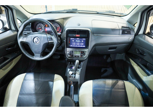 Fiat Punto 1.8 ESSENCE 16V FLEX 4P AUTOMATIZADO