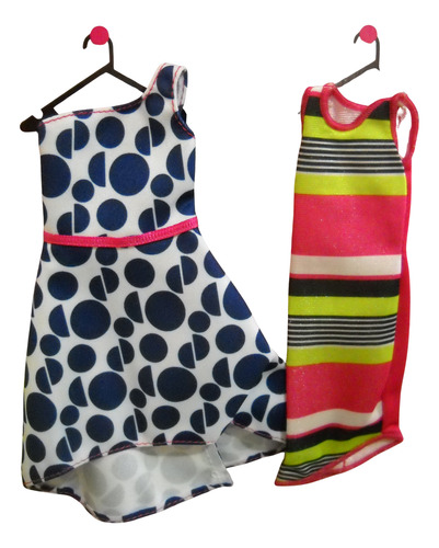 Ropa Para Muñecas Barbie - 2 Vestidos Con Accesorios (Usado)