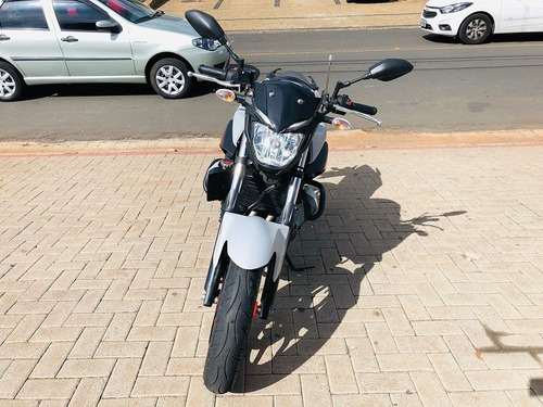 Imagem 3 de 11 de Yamaha Mt-03 300 Abs