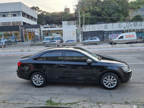 Imagem 8 de 12 de Jetta 2012