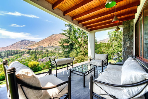 Gran Casa Con Vista Al Valle De Los Trapenses