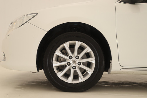 Toyota Camry 2.5 L4 At