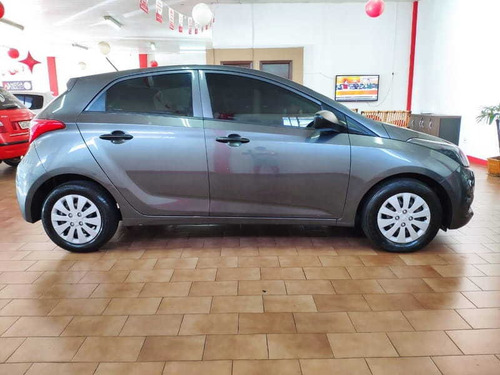 Imagem 4 de 15 de Hyundai Hb20 1.0mt Comfort Plus