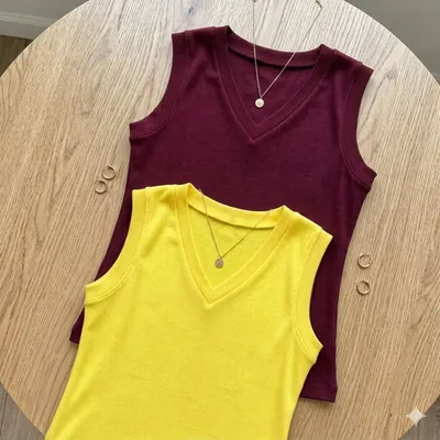 Kit 2 Regatas Canelada Feminina Estilosa Básica Elegante Amarelo E Bordo Gg Liso