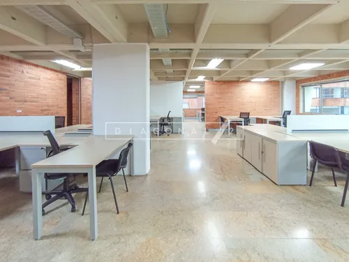 Oficina En Arriendo En Chicó Reservado