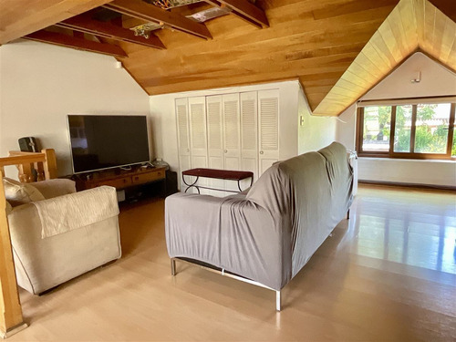 Casa Arriendo/5 D/solo Con Compromiso De Compra/las Condes