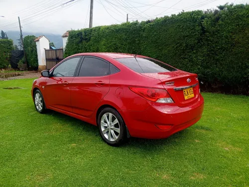 Hyundai Accent 1.6l 4 p