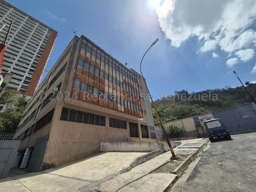 Amplio Local Industrial En Venta. Palo Verde 24-25382 Ec