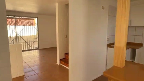 Venta De Casa En Avenida Santa Luisa, Quilicura