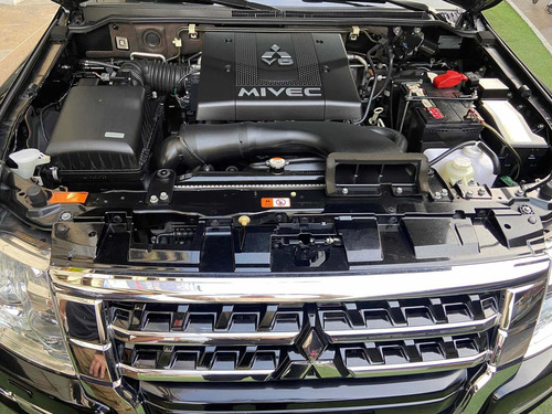 Imagen 14 de 14 de Mitsubishi Pajero Limited 4x4 2016