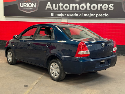 Toyota Etios 1.5 Sedan Xs
