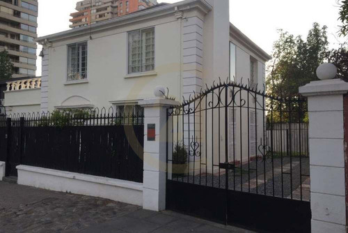 Casa En Venta Hernando De Magallanes,  Las Condes