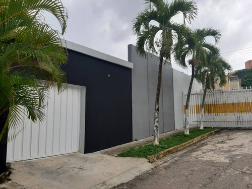 Imagen 27 de 28 de Casa De Esquina En Venta En Urbanización El Bosque Con Vigil