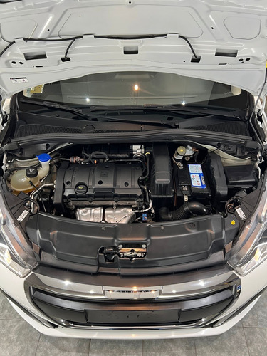 Peugeot 208 1.6 Feline