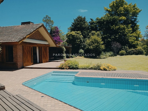 Casa En Venta Y Alquiler, Golf, Punta Del Este, 4 Dormitorios.- Ref: 3036