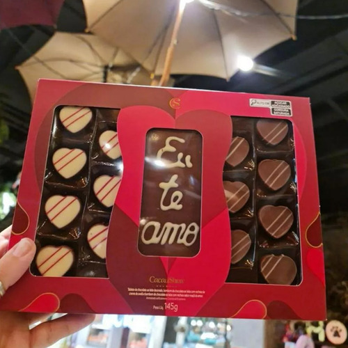 Caixa Artesanal De Bombons Delícias De Amor Cacau Show 153g