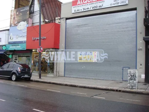 Venta De Local En Liniers Av. Rivadavia Con Renta
