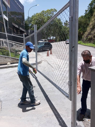 Instalación De Cercas De Alfajol O Cerca Ciclón