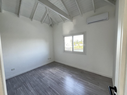 Casa En Venta Con Renta A La Laguna En Glorietas | Nordelta
