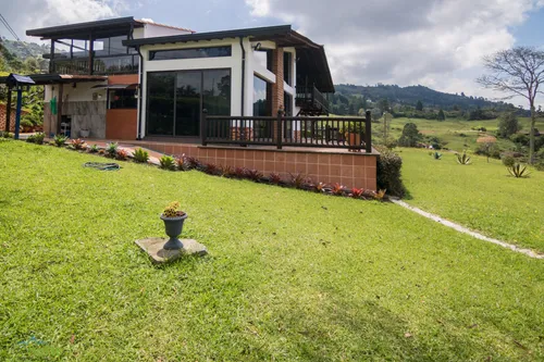 Casa Campestre En Venta En Vereda Montañez Guarne. Cod V13363