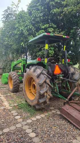 Tractor John Deere 5725 92hp
