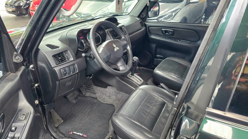 Mitsubishi Pajero TR4 2.0 4x2 Flex Aut. 5p