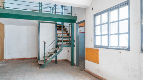 Ph,7amb. Boedo,248 M2,patio,a Reciclar, Salen 3 Ph