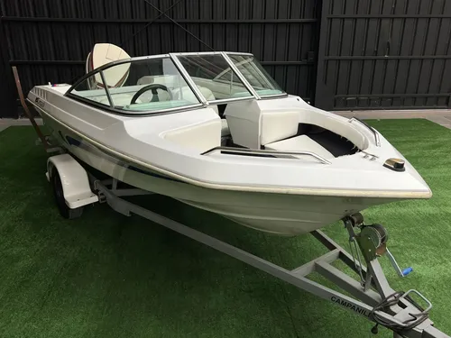 Lancha Campanili Ventura 140 Hp