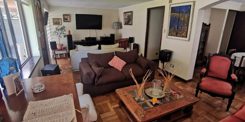Imagen 3 de 27 de Acogedora Y Luminosa Casa En La Reina