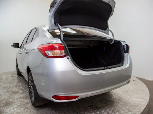 Toyota Yaris 1.5 Sedan Gli E Mt 2022