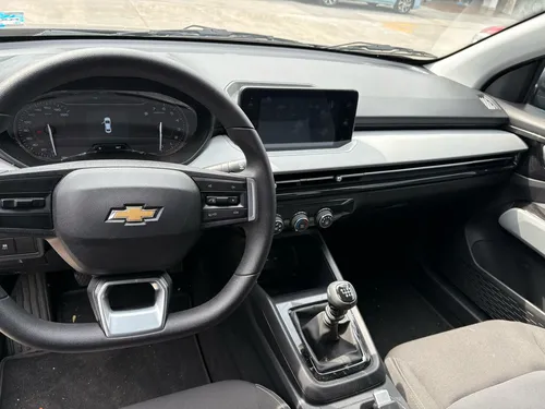 Chevrolet Aveo 1.5 Lt Mt sedan con kit deportivo