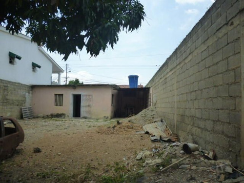 Imagen 13 de 16 de Casa En Venta Zona Oeste Barquisimeto, Facil Acceso, Todos Los Servicios. Inf.0424-5620928 Flex 21-8989 Z25