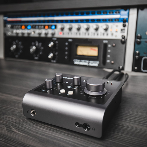 Interfaz De Audio Audient Id4 Mkii Consola Clase A Negra