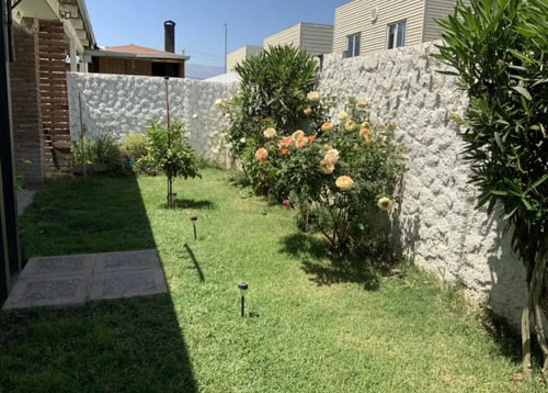 Excelente Oportunidad Linda Casa En Condominio En Buin