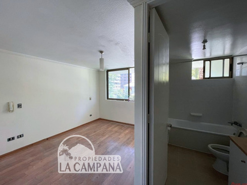 Amplio 131 Mts² 4d 3b 2 Estacionamientos 1 Bodega Piso 2°