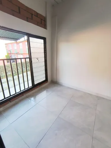 Casa En Arriendo En Tejares De Salomia. Cod A17107