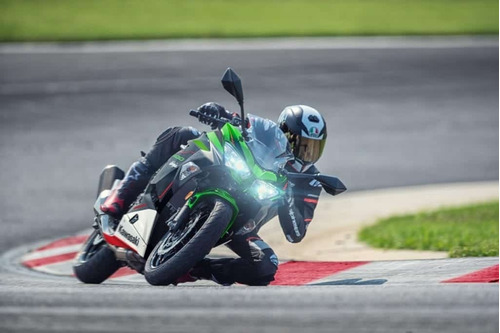 Imagen 8 de 8 de Kawasaki Ninja 400 Hobbycer Consultar Contado
