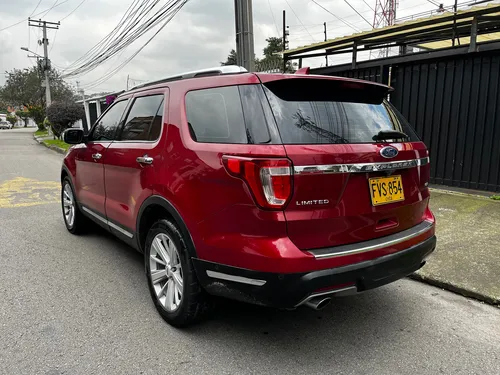 Ford Explorer 2.3 Limited 4x4