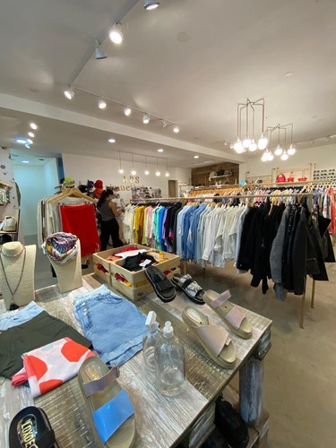 Imagen 9 de 14 de Local Comercial Galeria Cilene