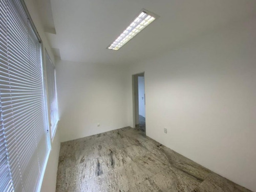 Imagem 6 de 11 de Sala Comercial Divida Em 6 Ambientes Com 100m2 Na Ondina - Pas108 - 69474099