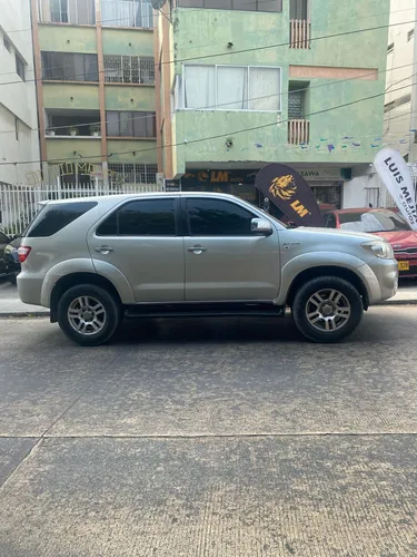 Toyota Fortuner 2.7l 4x2