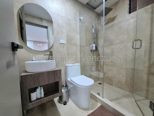 Maravilloso Y Completamente Remodelado Apartamento En Venta Con Inmejorable Ubicación Colinas De La Tahona