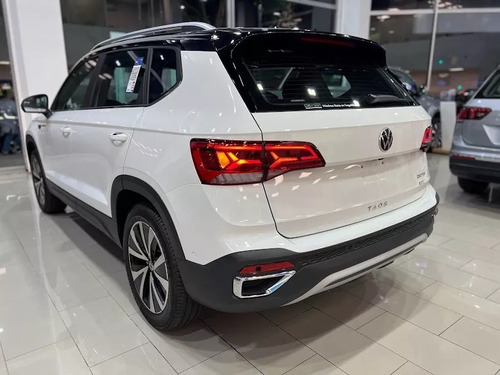 Volkswagen Taos Highline Bi Tono