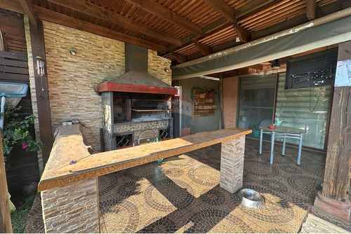 Casa Familiar 4+1 Dorm Brisas Norte