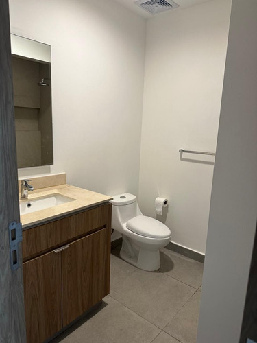 Departamento De 3 Habitaciones Con Excelente Ubicación
