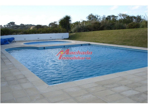 Imagen 18 de 30 de Apartamento En Brava, 3 Dormitorios *