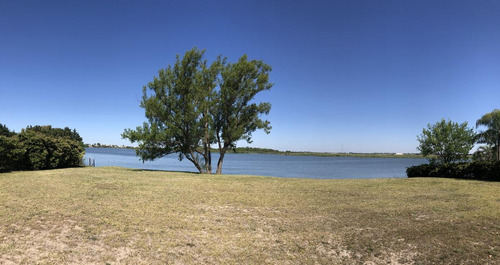 Imagen 2 de 10 de Espectacular Y Unico Lote Al Agua En Exclusivo Barrio La Isla - Nordelta